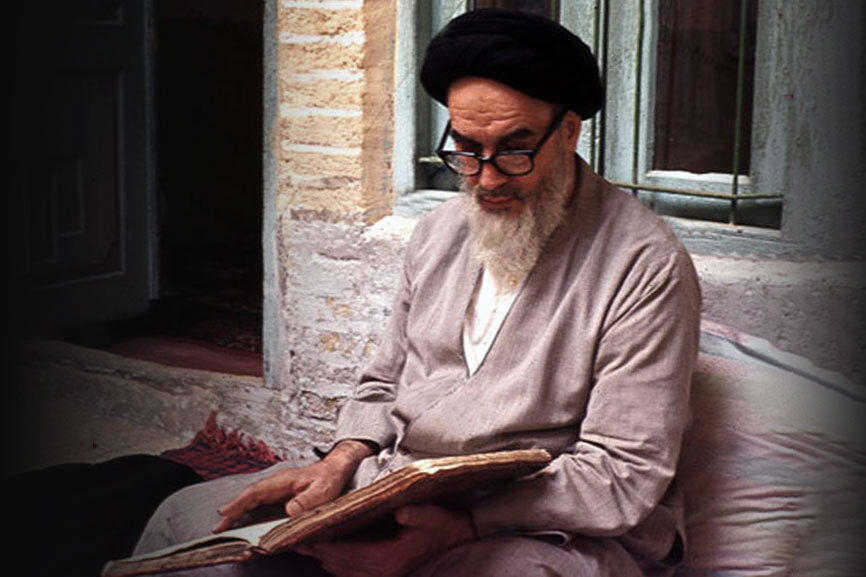 سلسلة من عبق الإمام الخميني (قدس سره) – الحلقة (94): إنما المؤمنون إخوة.. من أكبر النعم