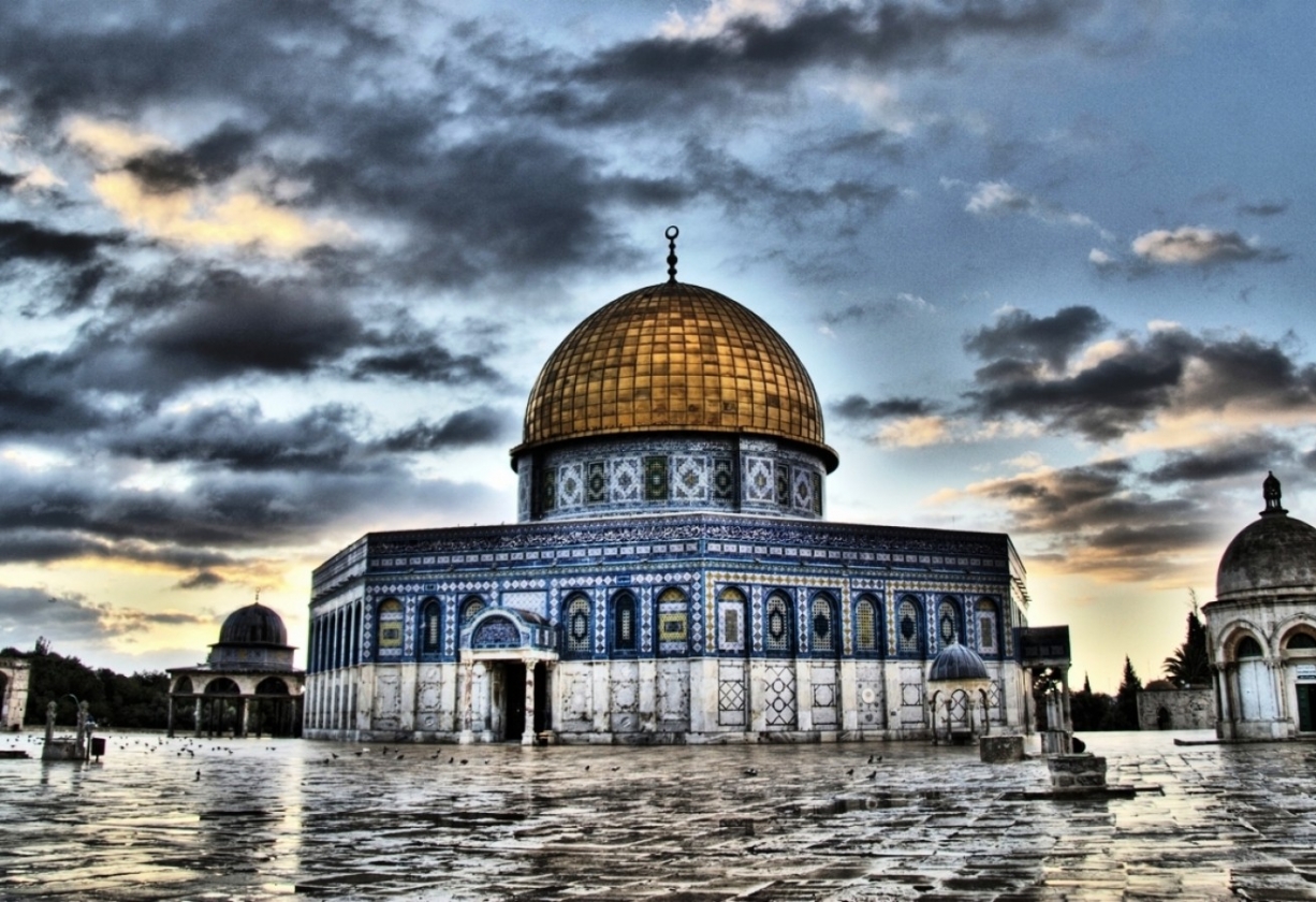 الإمام الخامنئي (دام ظله) بمناسبة يوم القدس العالمي: الكيان الصهيوني نحو الزوال