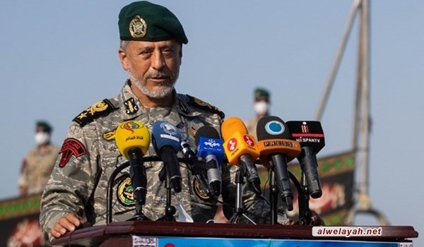 الأدميرال سياري: الجيش الإيراني يقف بقوة أمام أي عدو ويمرغ انفه بالتراب