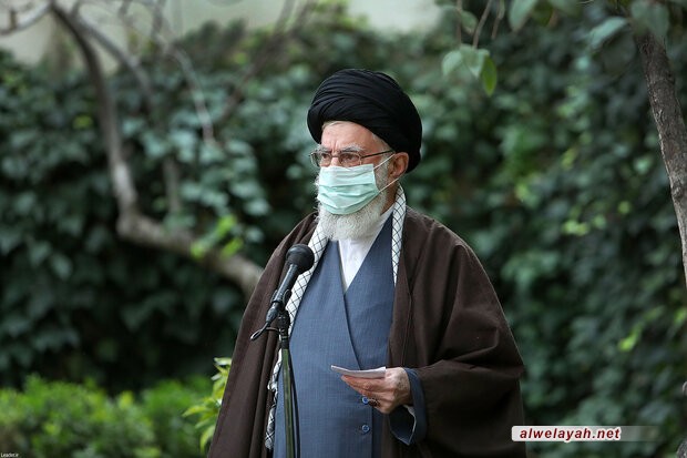 قائد الثورة الإسلامية: النباتات والمساحات الخضراء عناصر مهمة في الحياة وفي بناء الحضارة الإنسانية