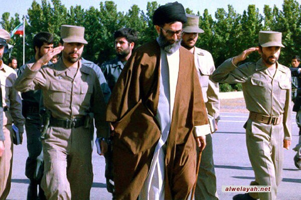 قائد الثورة الإسلامية: لقد انتصر الشهيد صياد شيرازي في الجهاد مع نفسه والحرب ضدّ الأعداء