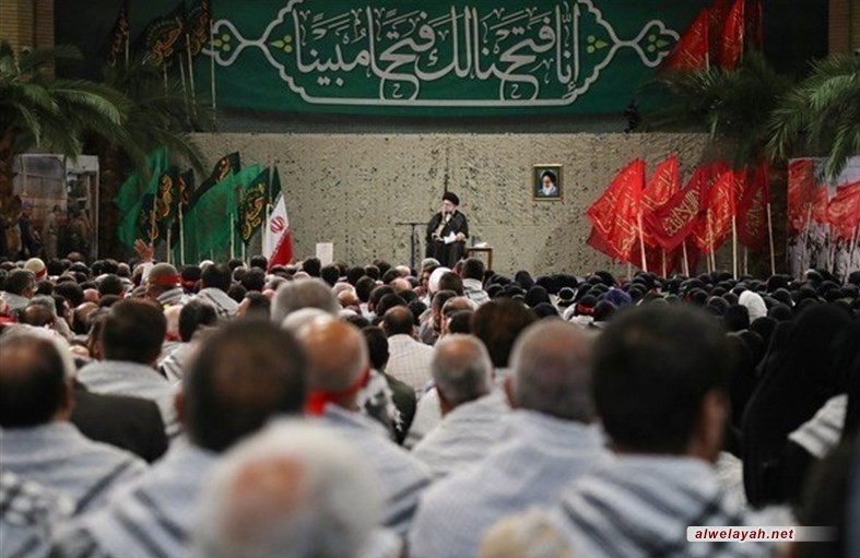 الإمام الخامنئي: فترة الدفاع المقدس حقبة بارزة ومهمة في تاريخ الثورة الإسلامیة