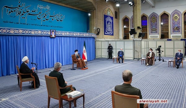 قائد الثورة الإسلامية يستقبل أعضاء اللجنة الوطنية لمكافحة كورونا