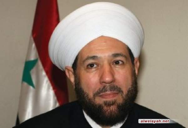 في مراسم تأبين الشهيد القائد قاسم سليماني؛ مفتي سوريا للشهيد سليماني: نم قرير العين فإيران وسوريا بخير!