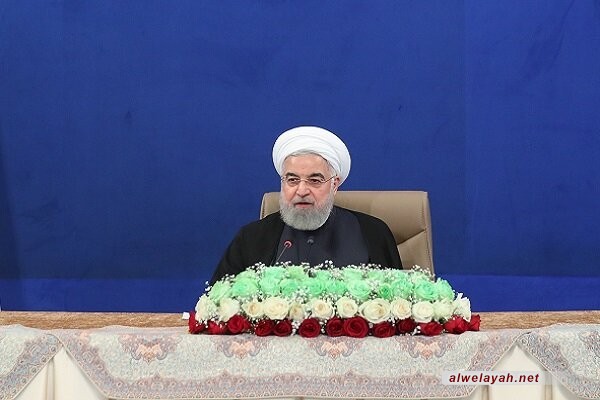 الرئيس روحاني: قائد الثورة الإسلامية أفشل مؤامرات الأعداء عقب رحيل الإمام الخميني