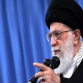 قائد الثورة الإسلامية: الإساءة للقران دليل على عداء الاستكبار لمبدأ الإسلام والقران