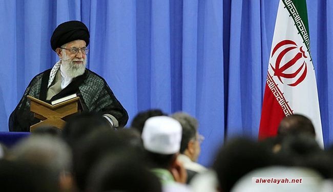مقتطفات من كلمات الإمام الخامنئي: القرآن... يُضلُّ ويُهدي