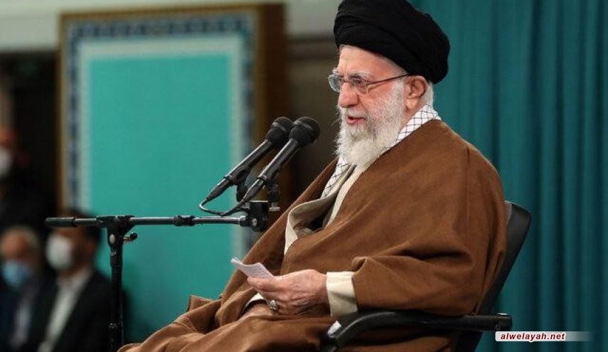 قائد الثورة الإسلامية: الهدف من الحج هو توحيد الأمة الإسلامية مقابل الكفر والظلم والغطرسة
