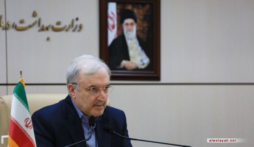 وزير الصحة: إرشادات قائد الثورة الإسلامية والمساعدات الإيمانية خلقت ملحمة رائعة