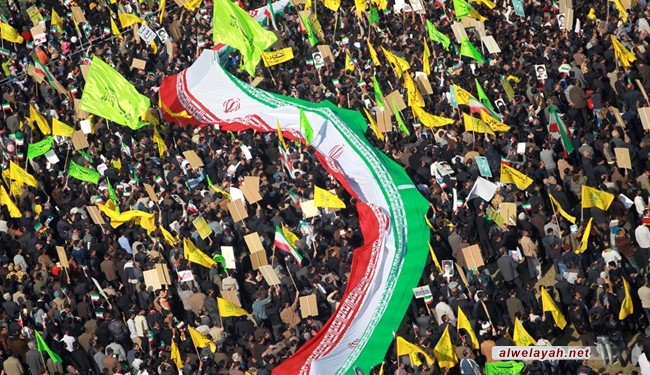 الثورة الإسلامية... ماذا يميزها عن باقي الثورات في العالم؟    