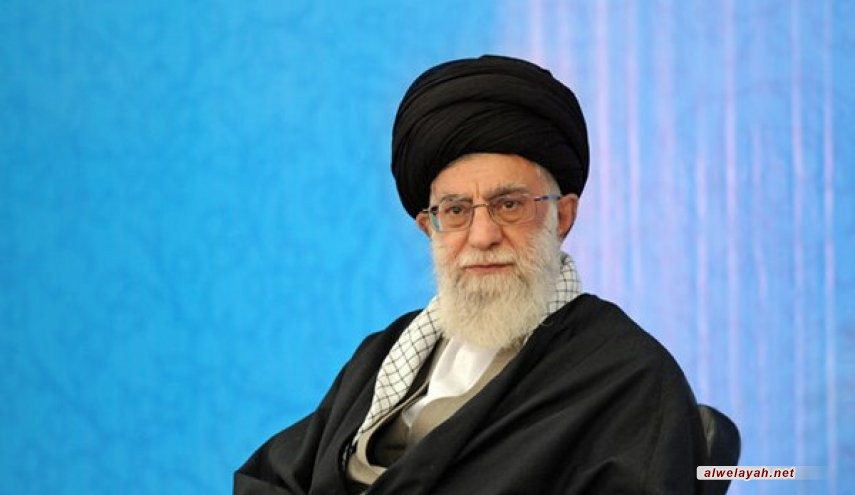 قائد الثورة الإسلامية يعزي بضحايا حادث ناقلة النفط الإيرانية