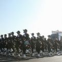 إيران تحيي أسبوع الدفاع المقدس بإقامة استعراض عسكري