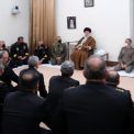 قائد الثورة الإسلامية يؤكد ضرورة تعزيز القوة القتالية والمعدات الدفاعية لبحرية الجيش