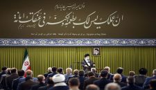 أعضاء البرلمان الإيراني يلتقون قائد الثورة الإسلامية