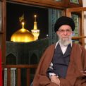 الإمام الخامنئي يسمي العام الإيراني الجديد 1402 بـ"كبح التضخّم، نموّ الإنتاج"