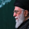 قائد الثورة الإسلامية يعزي برحيل آية الله مجلسي (رحمه الله)